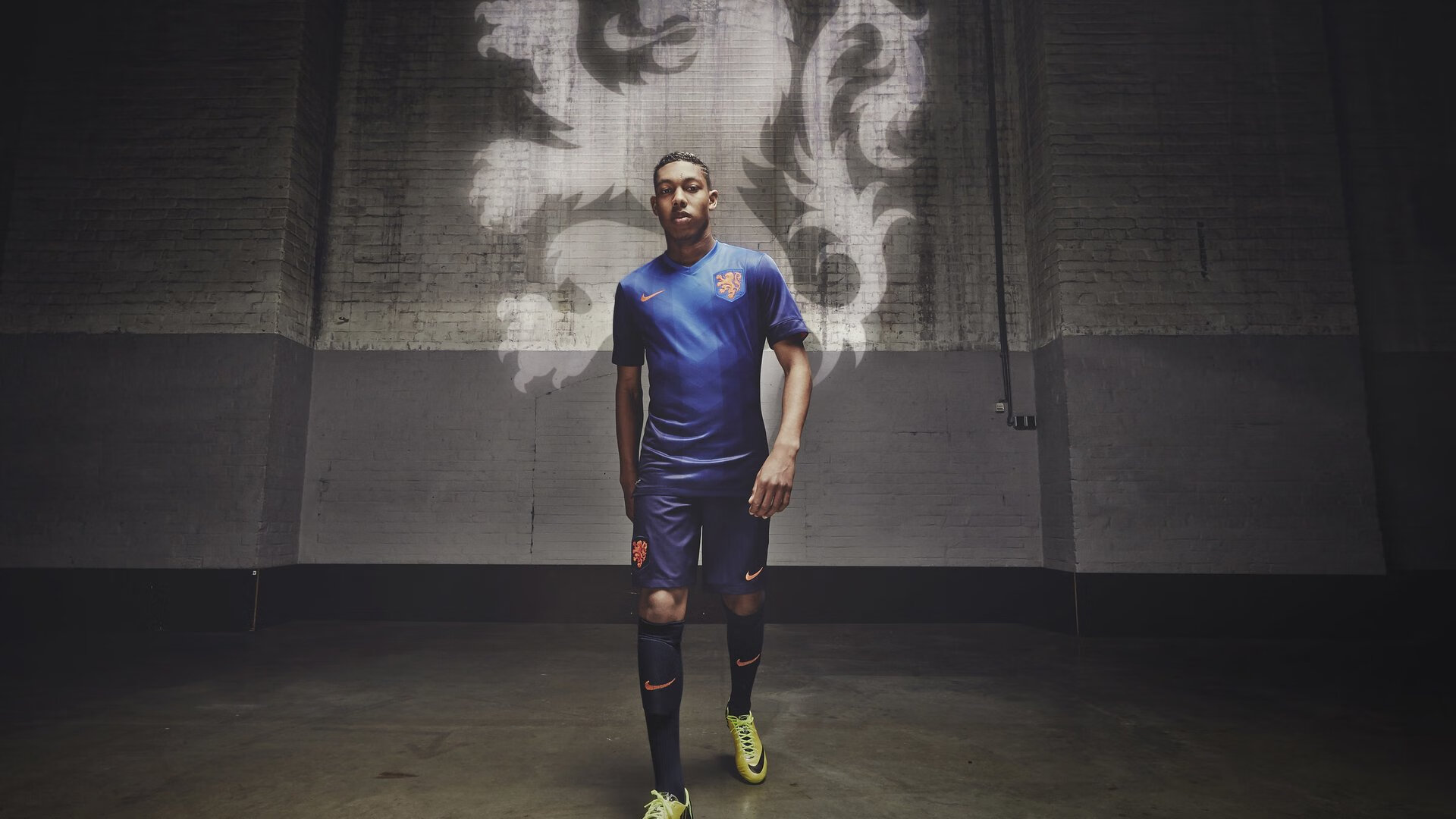 开云注册-RB莱比锡对阵勒沃库森数据对比，rb莱比锡对科隆